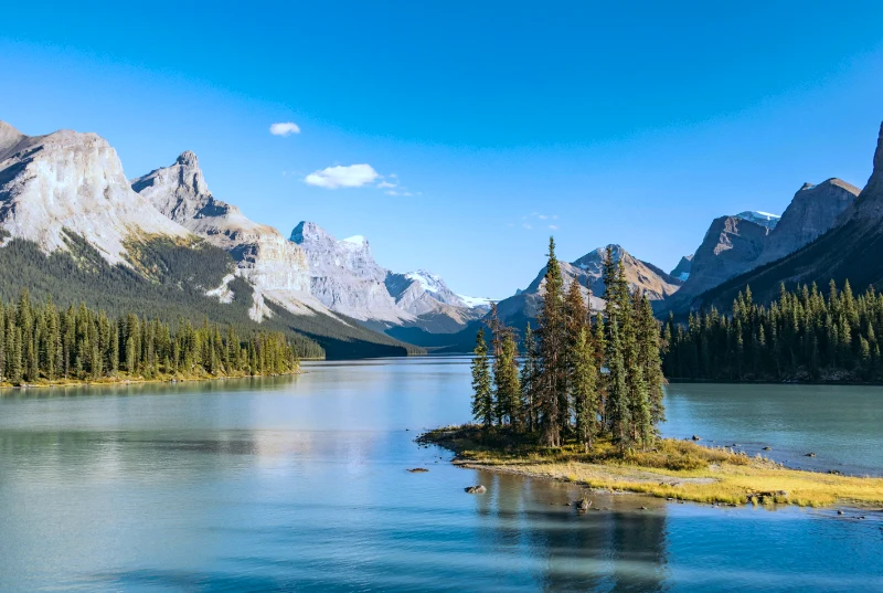 Maligne Lake: qué hacer con o sin el crucero a Spirit Island